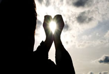 亚星：[网球]郑钦文止步WTA1000多哈站32强.